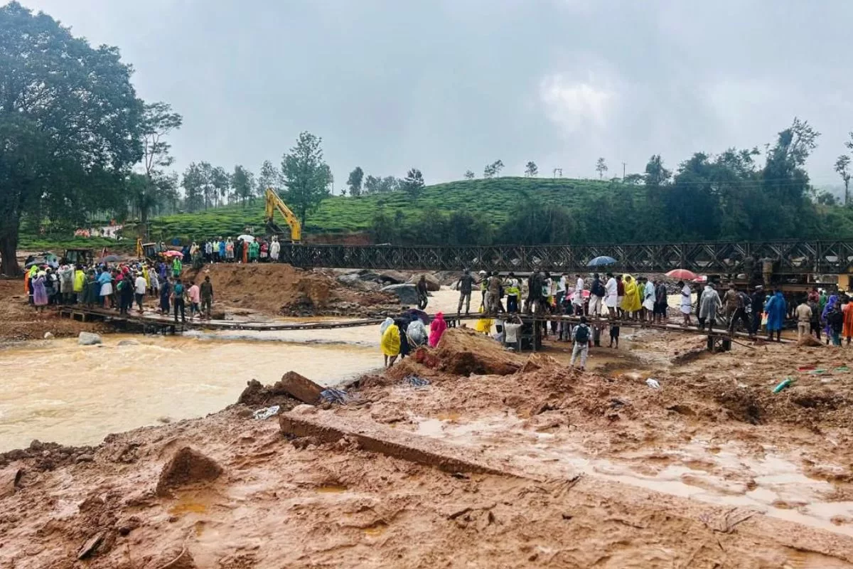 Heavy rain halts search operation at landslide site in Kerala