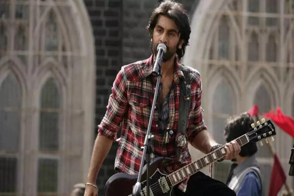 Ranbir Kapoor’s Viral ‘Rockstar’ singing clip sparks hilarious reactions