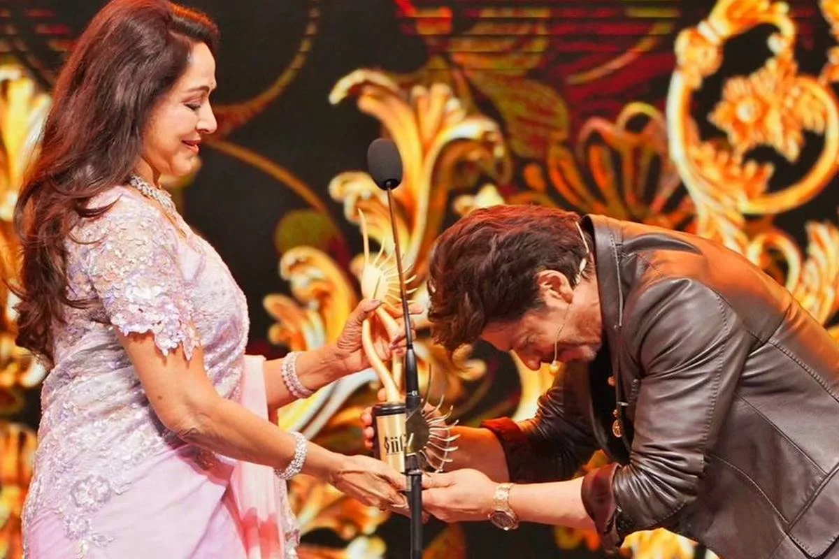 Hema Malini receives Outstanding Achievement Award at IIFA 2024 - The ...