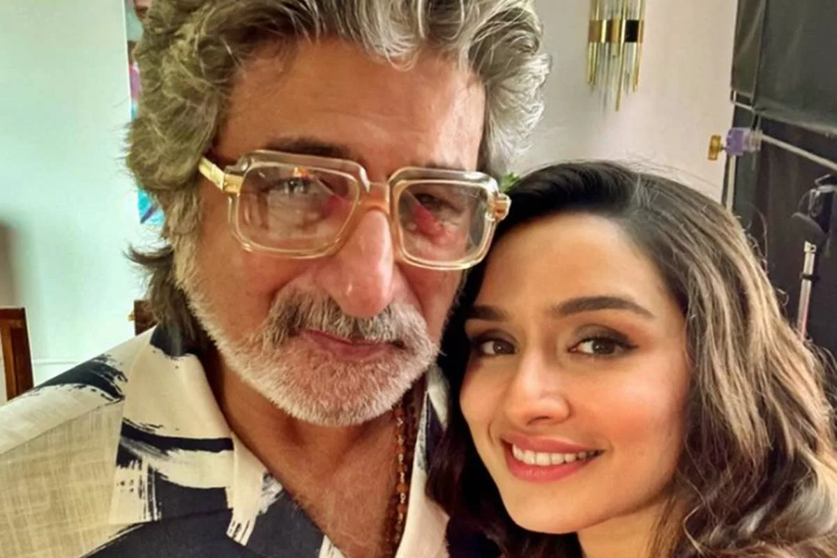 Shraddha Kapoor celebrates ‘pasandida purush’ Shakti Kapoor’s birthday