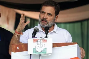 BJP spreading hatred across country: Rahul in Maharashtra