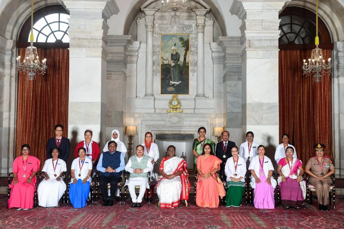 Prez confers National Florence Nightingale Awards to 15 nurses