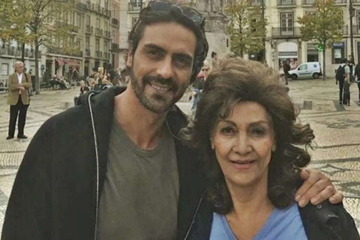 Arjun Rampal pays heartfelt tribute to late mother Gwen Rampal