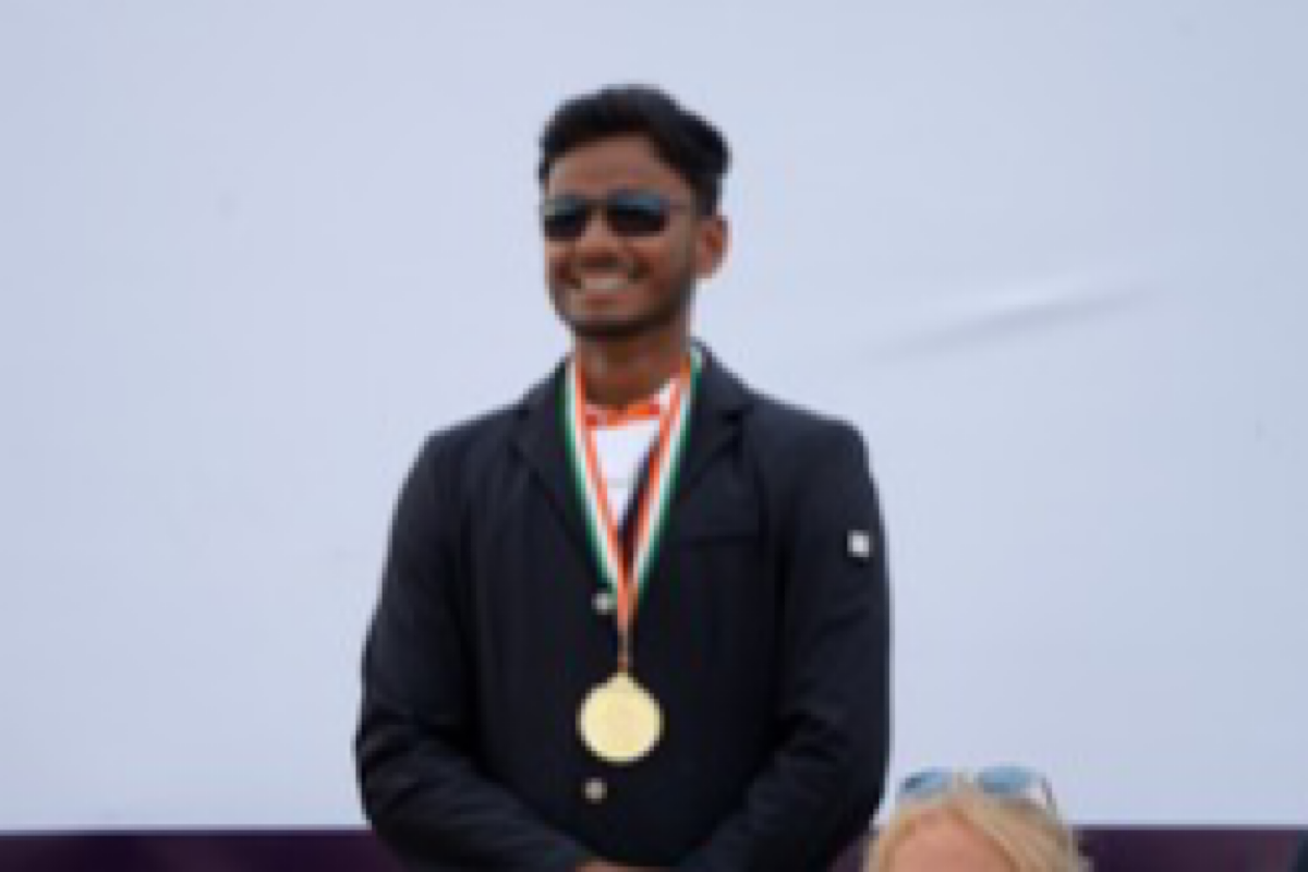 Kiran Akhade Shines on Day 1 of India’s First-Ever FEI Concours Saut International 2