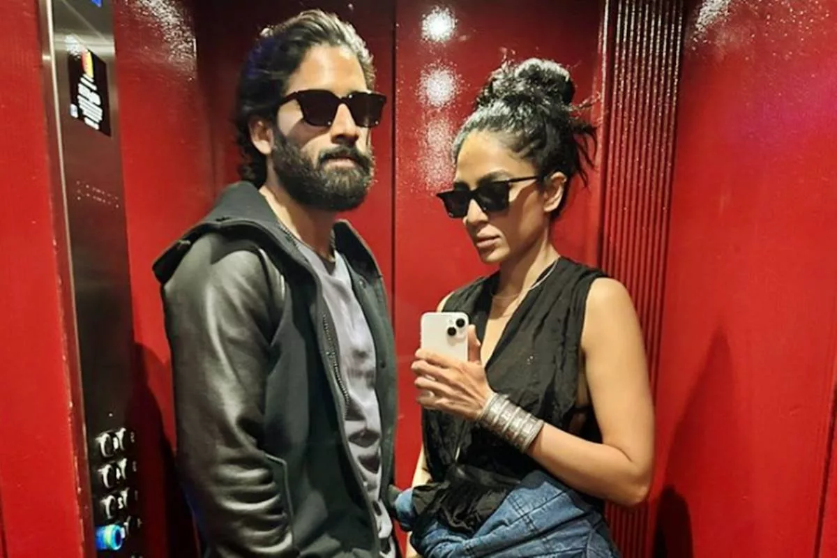 Naga Chaitanya shares stylish selfie with Sobhita Dhulipala