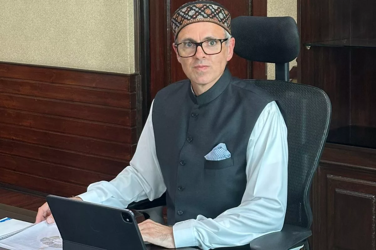 Omar calls for intensified efforts towards initiating cadaveric organ donation in J&K