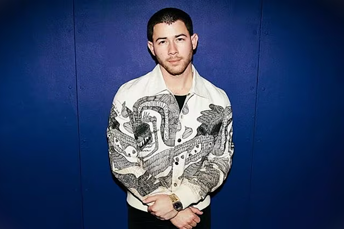 Nick Jonas storms off stage after being targeted with laser in Prague