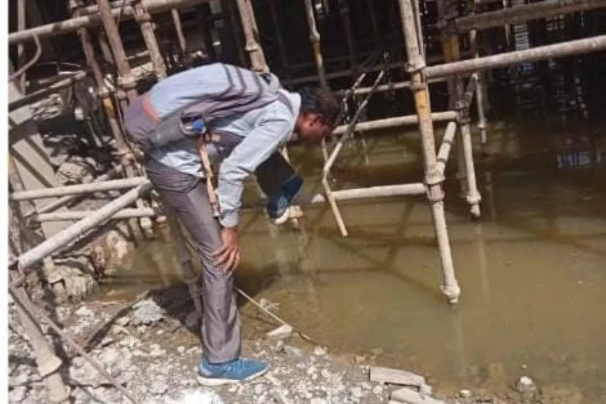 MCD conducts drive against mosquito breeding at construction sites