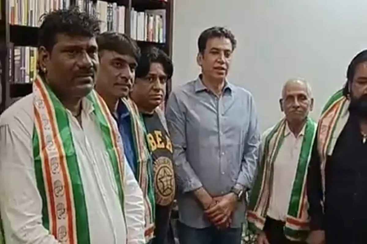 Several AAP leaders from Badli assembly constituency in North West Delhi join Congress