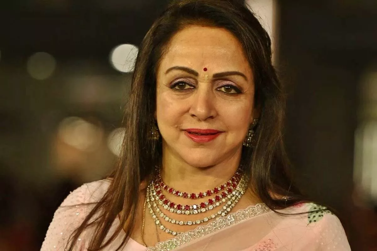 Hema Malini celebrates Braj Raj utsav, promises cultural shows