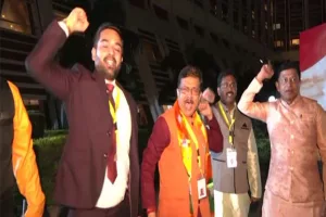 ‘Bharat Mata ki Jai’, ‘Vande Mataram’ fills Abuja air as Indian Diaspora awaits PM Modi’s arrival in Nigeria