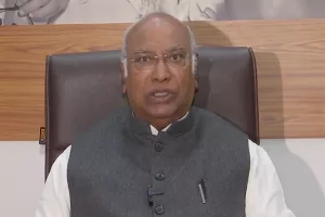 Delhi’s development will return if people vote for Congress in polls: Kharge