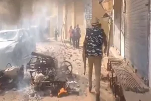 Stone pelting, arson in UP’s Sambhal during mosque survey