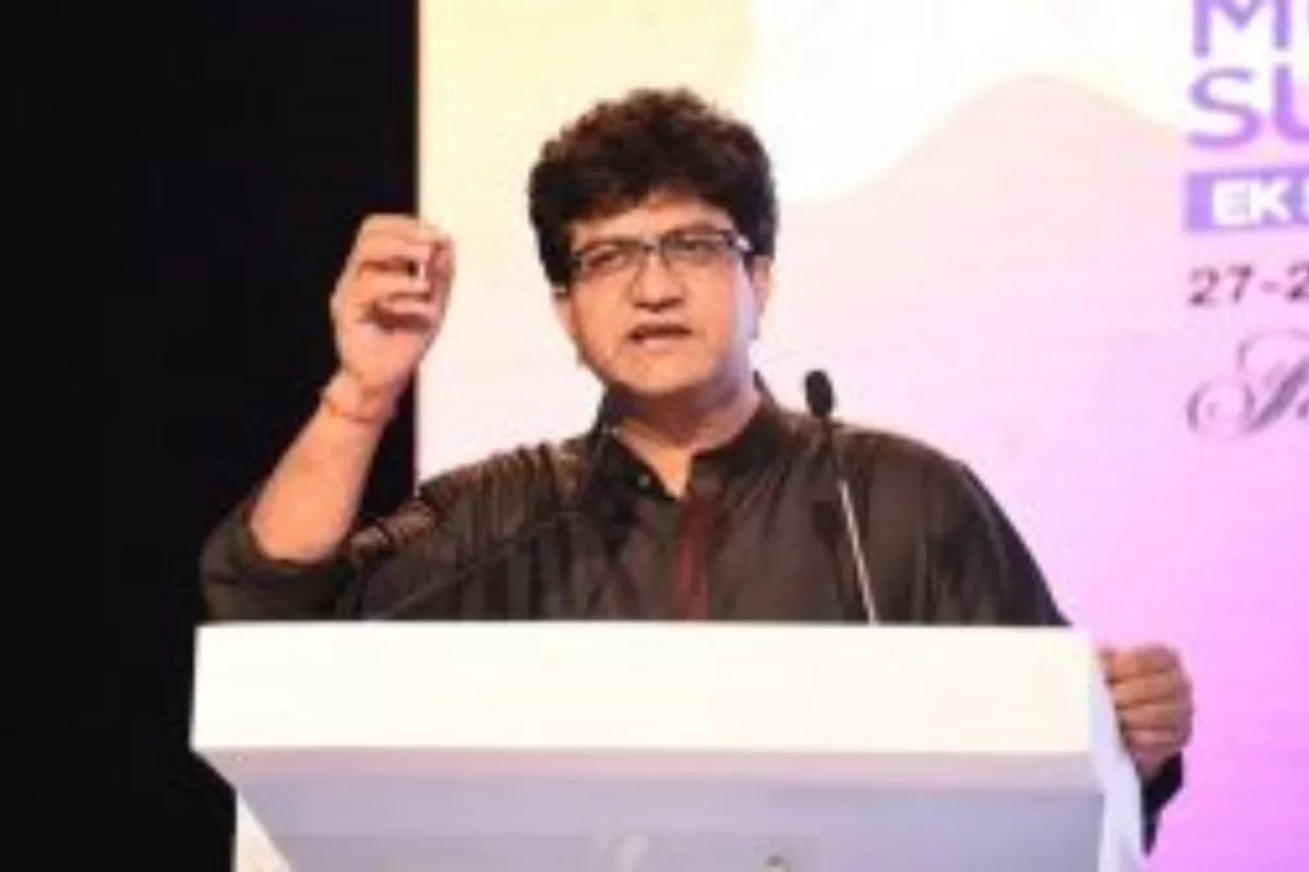 India a country of restless dreams and storytellers: Prasoon Joshi