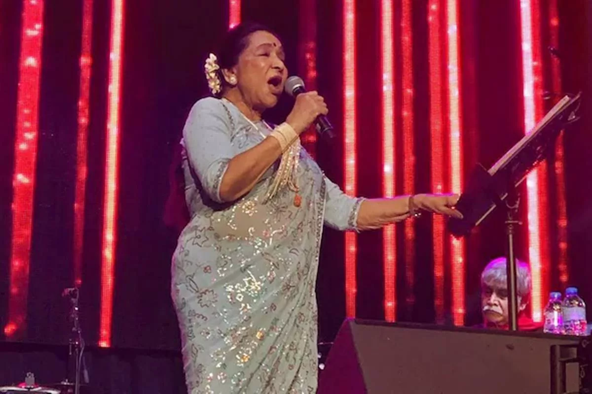 Asha Bhosle stuns Dubai with ‘Tauba Tauba’ hook step; Karan Aujla reacts