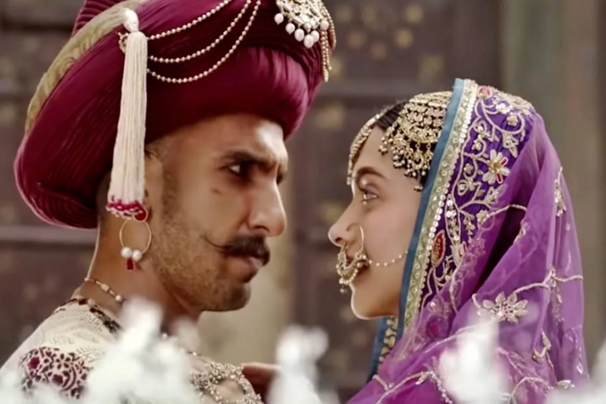 ‘Bajirao Mastani’ turns 9: Ranveer Singh’s most iconic role ever!