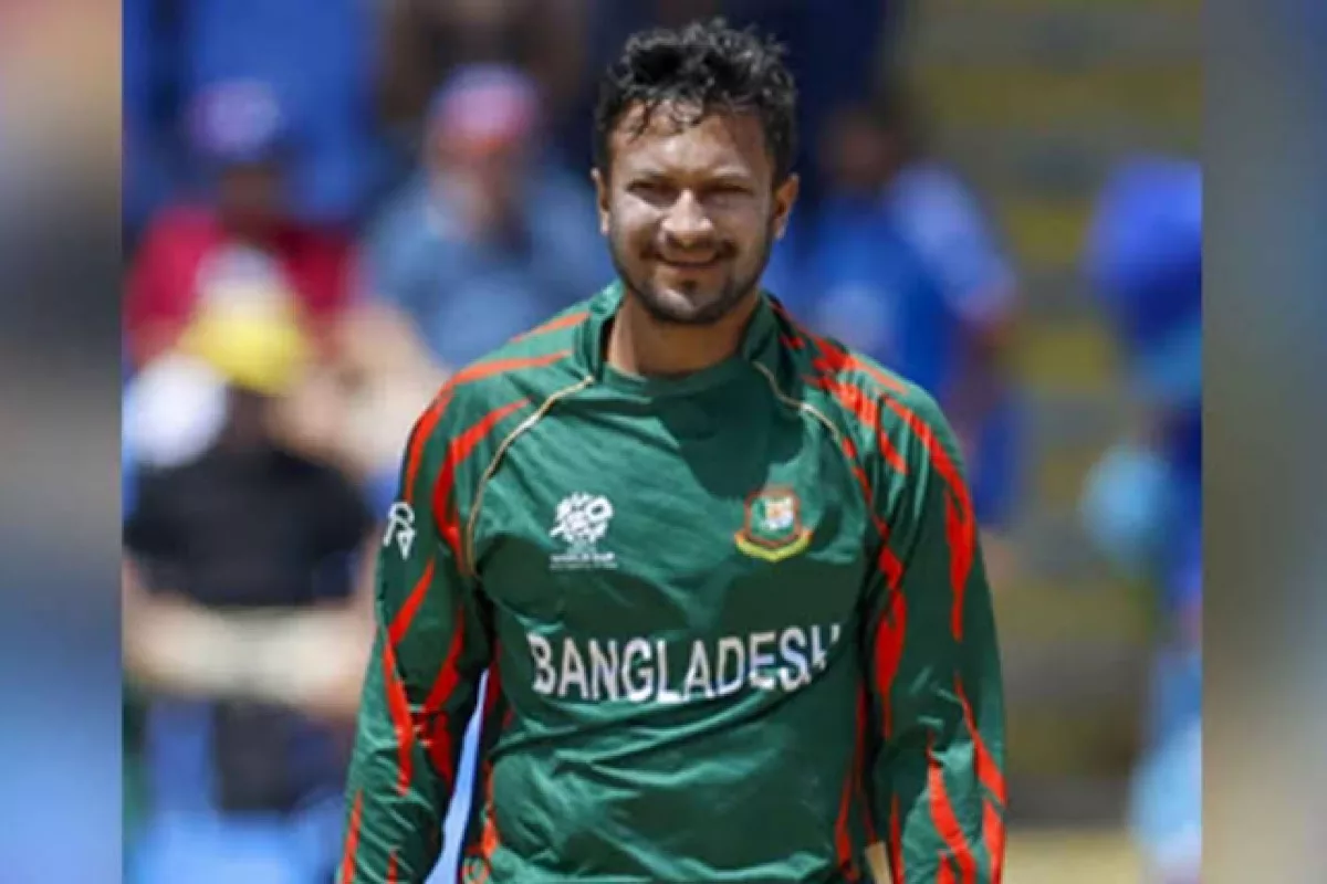 BCB chief Faruque Ahmed believes Shakib can still play for Bangladesh