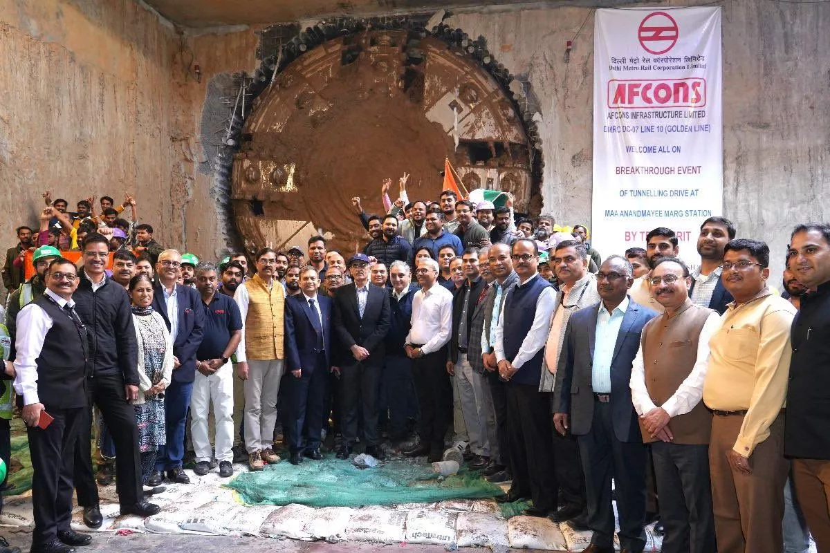 DMRC completes longest tunneling milestone on Phase 4 Golden Line