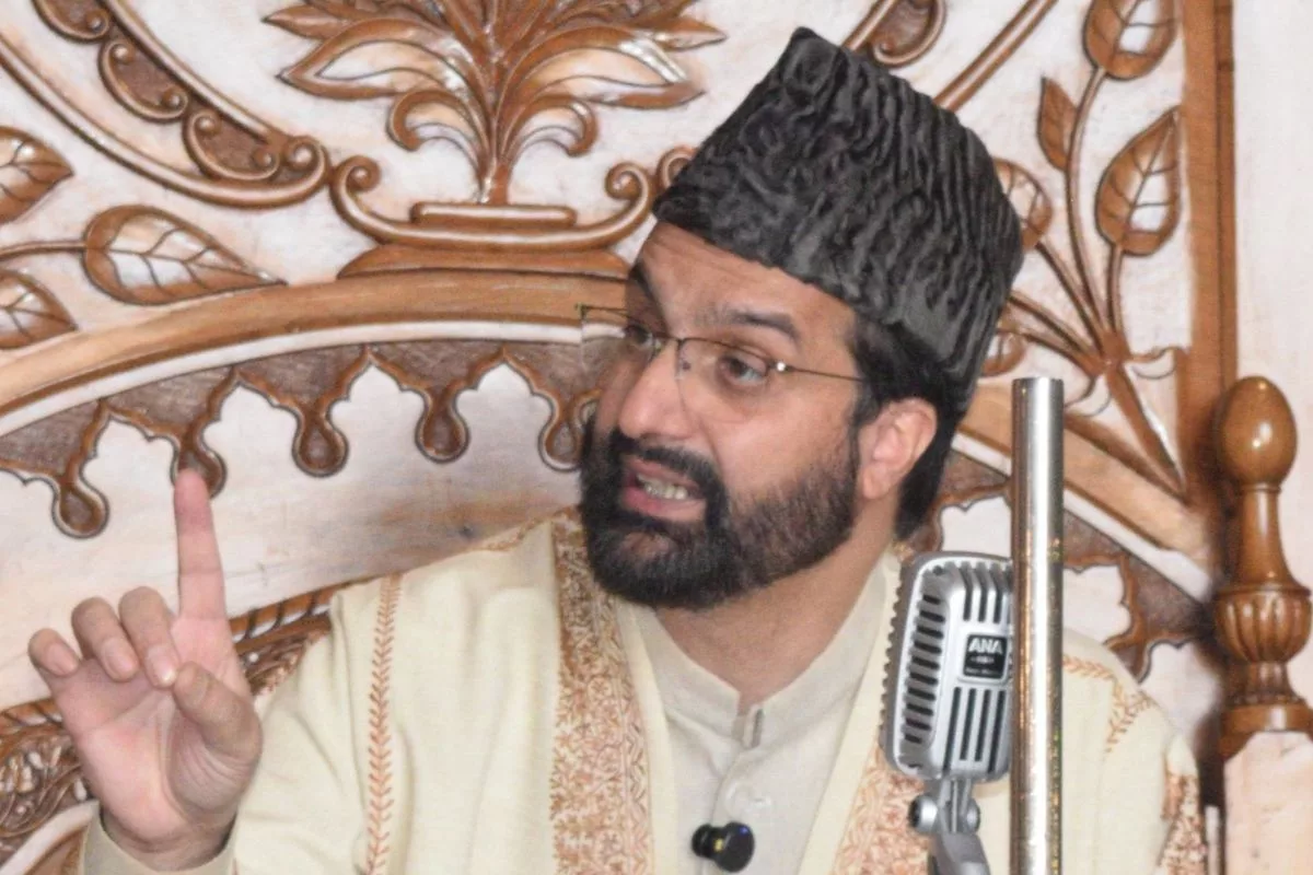 Mirwaiz Umar Farooq stresses collective action of community, masjids in combating drug addiction