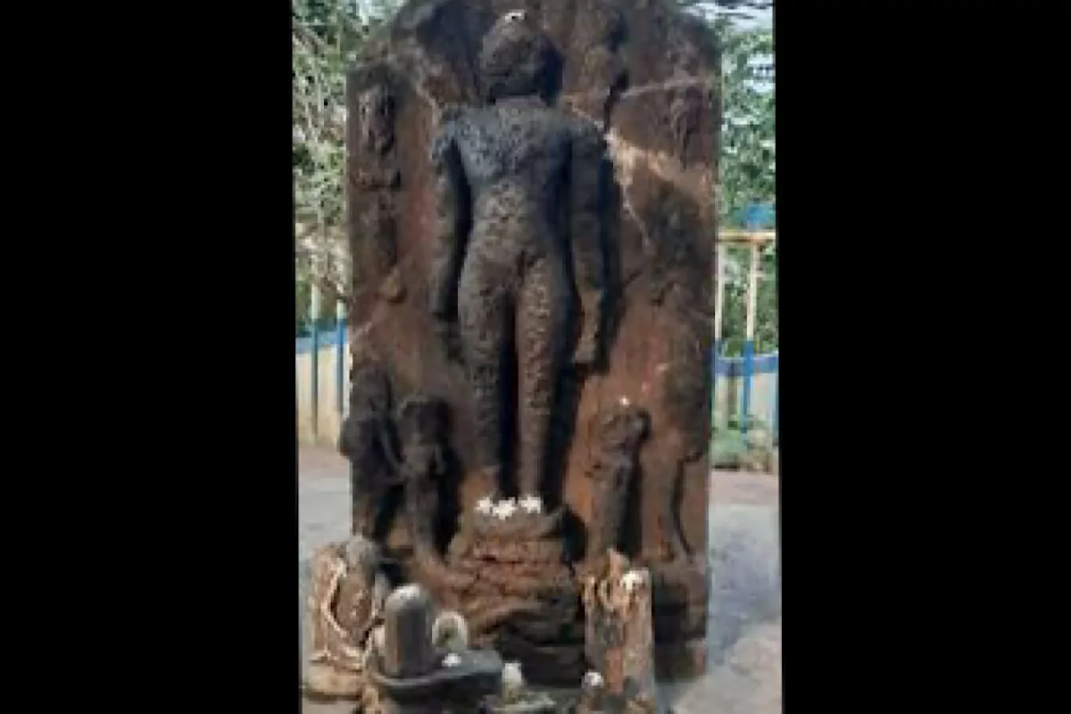 Another Jain idol recovered from Shilavati riverbed in Bankura