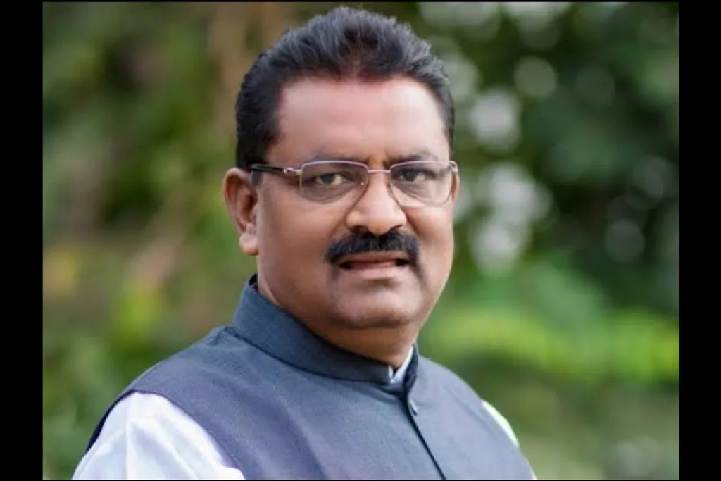 Maha, BJP MLA, Suresh Dhas, Photograph, Munde, Drug Smuggler,