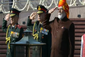 PM Modi pays tribute at National War Memorial, proceeds for R-Day celebrations