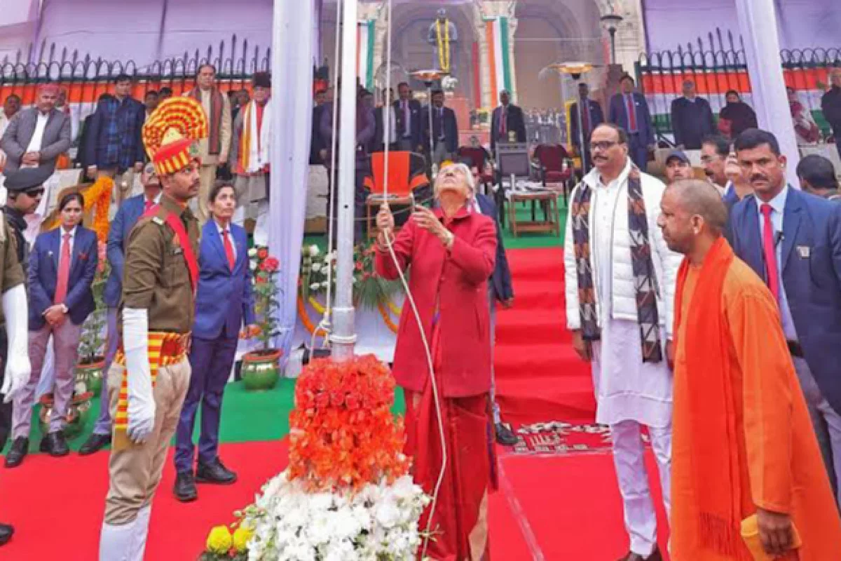 UP Governor unfurls tricolour at Vidhan Bhavan parade ground