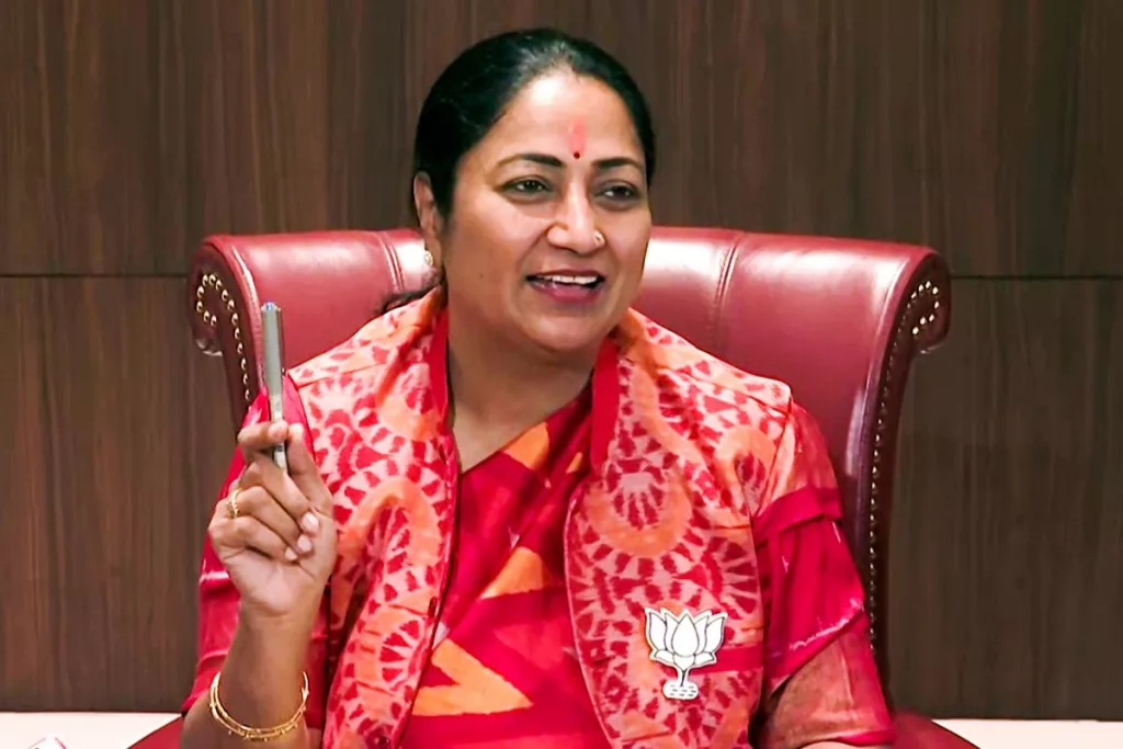 BJP govt,Delhi, terminates,co-terminus appointments