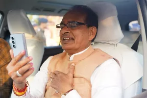 On Shivraj’s Air India complaint, Congress’ “no time to beat the drum of ‘sab changa si'” dig