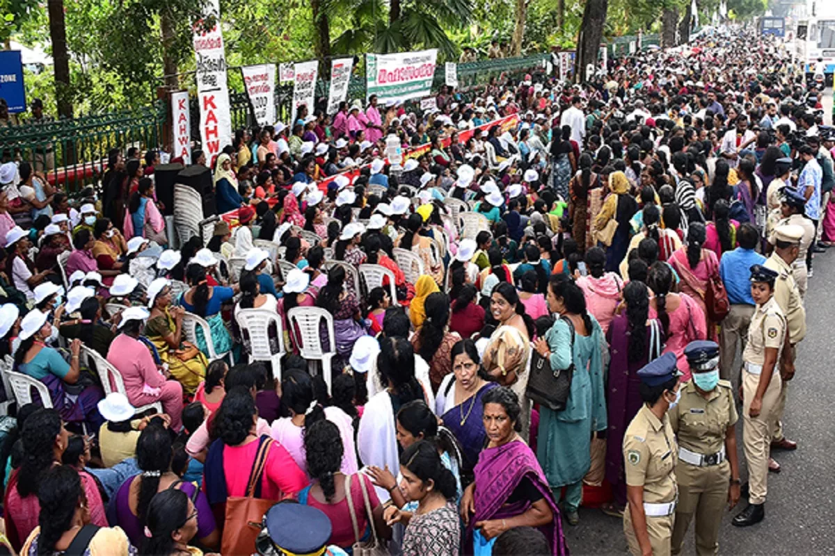 Agitating ASHA workers offer Attukal Pongala to highlight their demand for subsistence wages