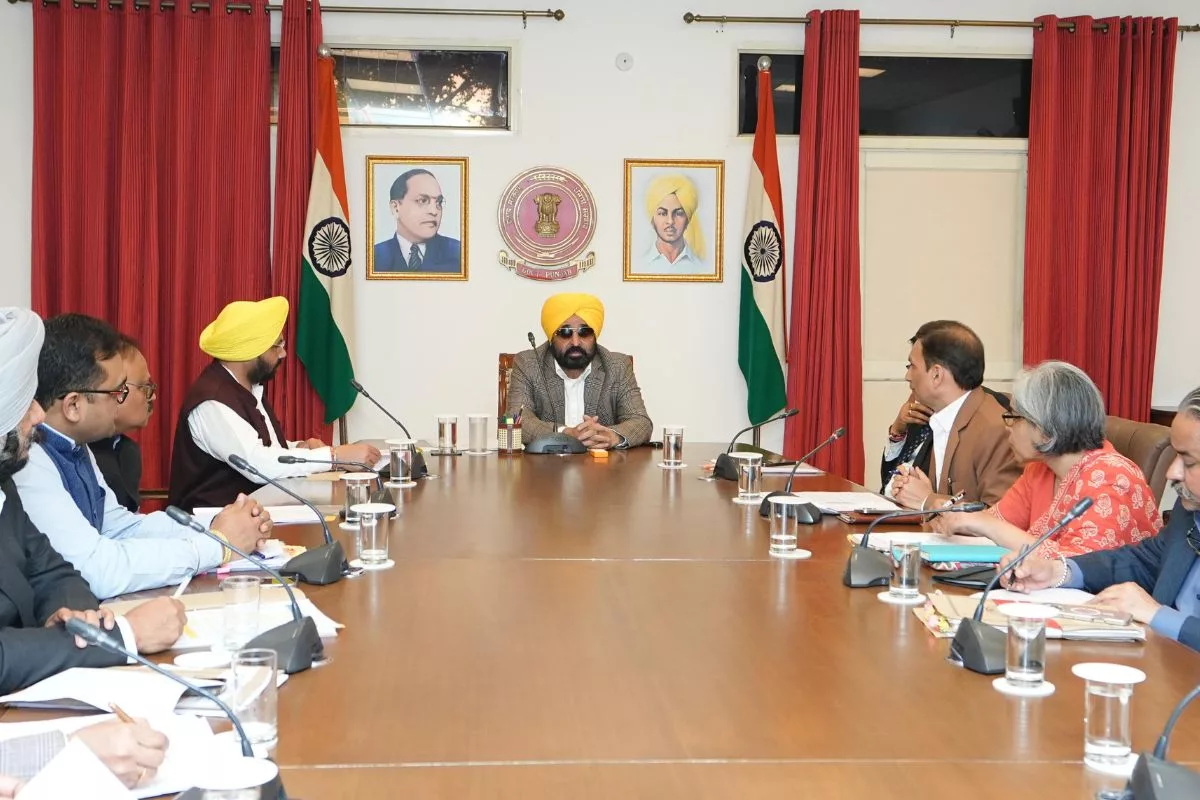 Ensure timely completion of medical facility in Hoshiarpur: Punjab CM to officers