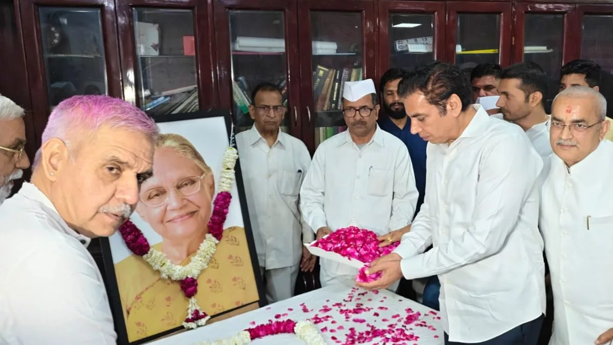 Congress pays homage to Sheila Dikshit on her birth anniversary