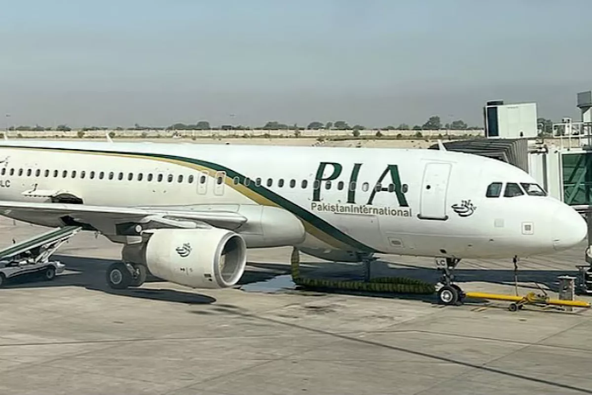 PIA flight makes landing in Lahore without a wheel