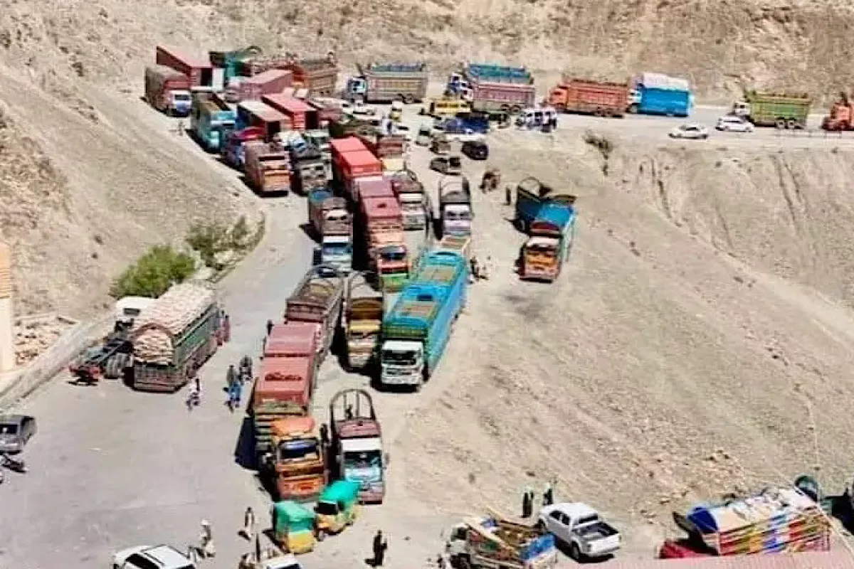 Pakistan: Restrictions imposed on night travel on key highways in Balochistan