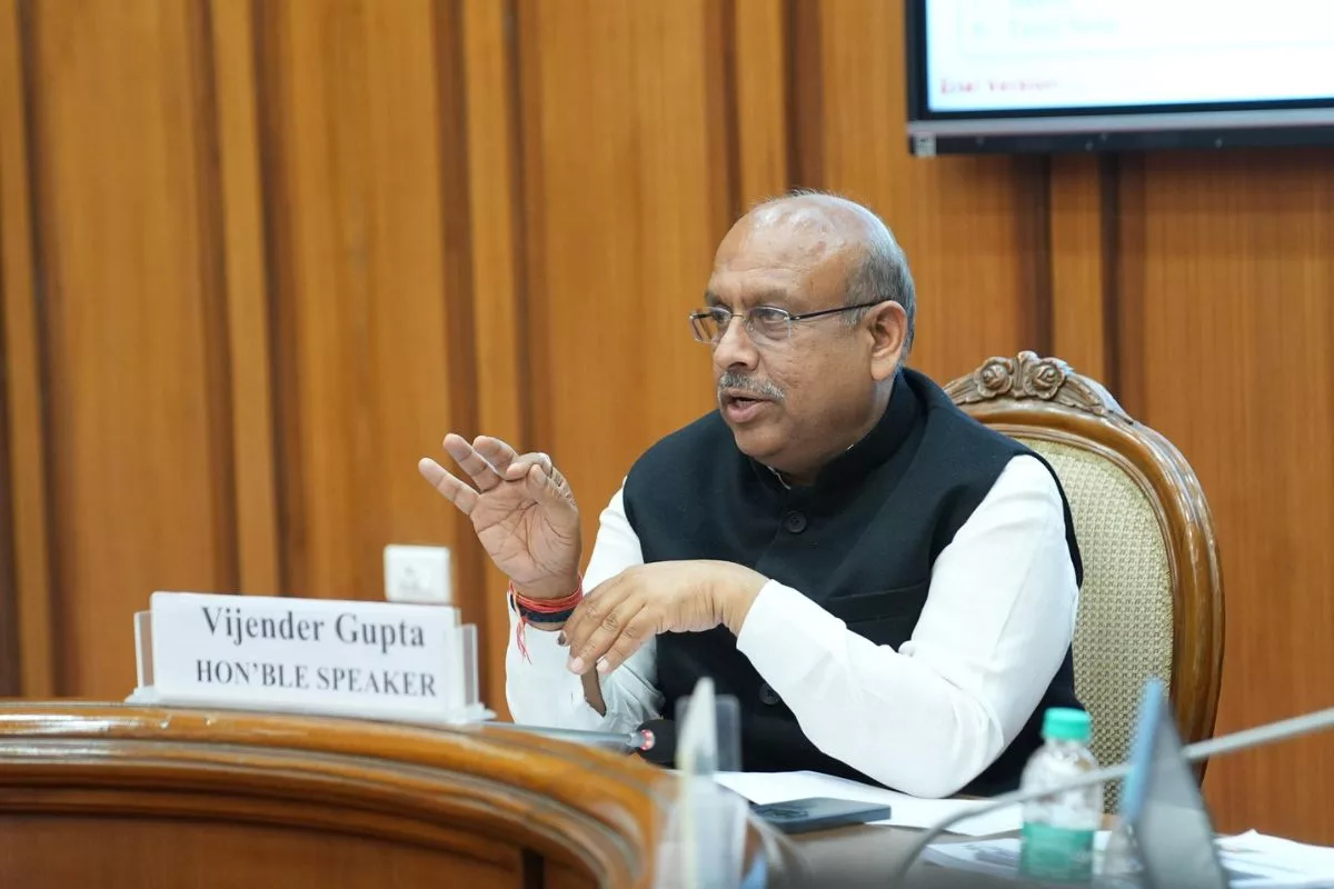 Adhere to protocols in dealing with MLAs & MPs: Delhi Chief Secy to officials