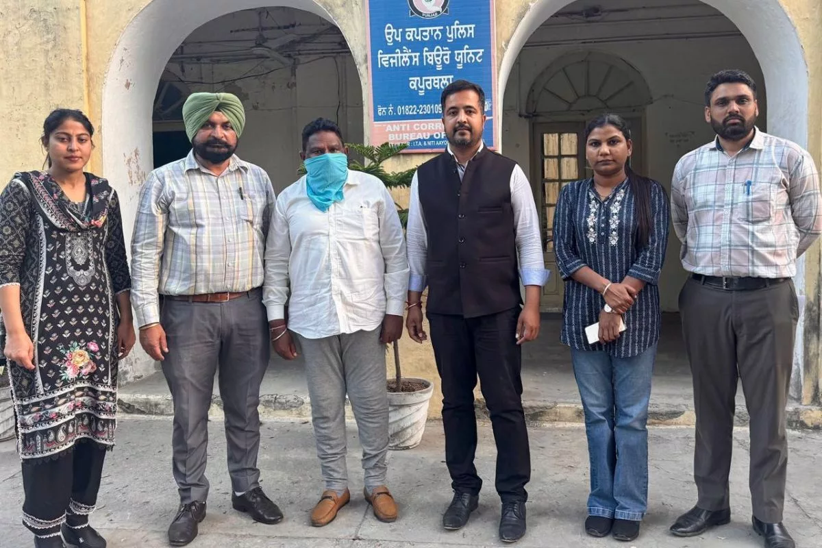 Punjab: Vigilance Bureau arrests Panchayat Secretary for accepting Rs 15,000 bribe