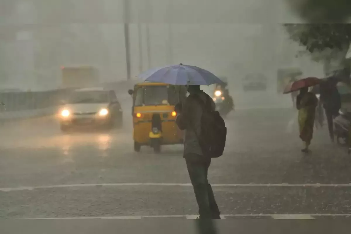 Chennai weather: Heavy rains to disrupt city, IMD issues warning