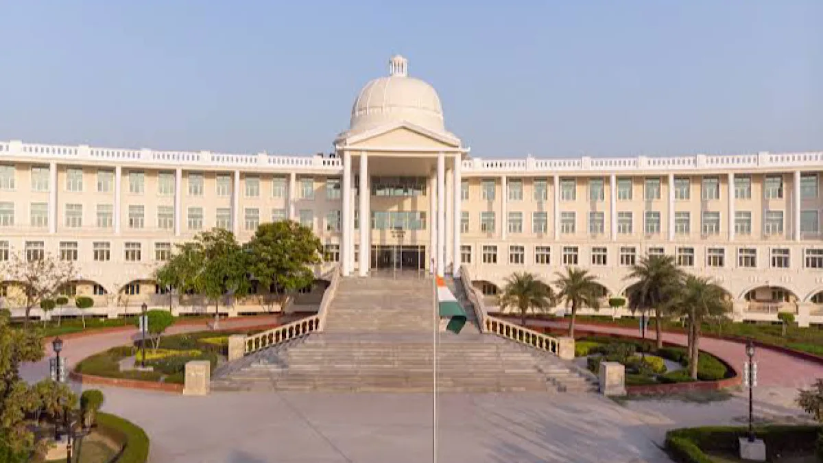 Noida International University hosts educators meet in Kolkata