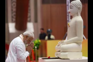 Bhagwan Mahavir’s ideals give strength to countless people, says PM Modi