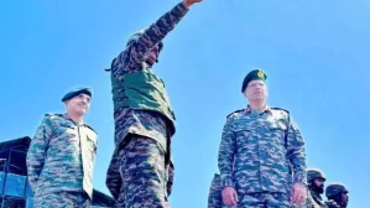 GOC reviews operational preparedness of troops in forward areas along LoC
