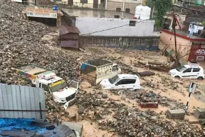 At least 5 killed in flash floods triggered by cloudburst; Jammu-Srinagar highway badly damaged