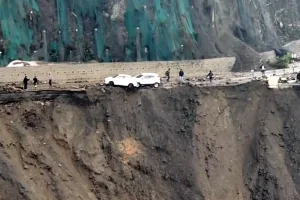 Ramban flash flood: Jammu-Srinagar highway closed for 3rd consecutive day