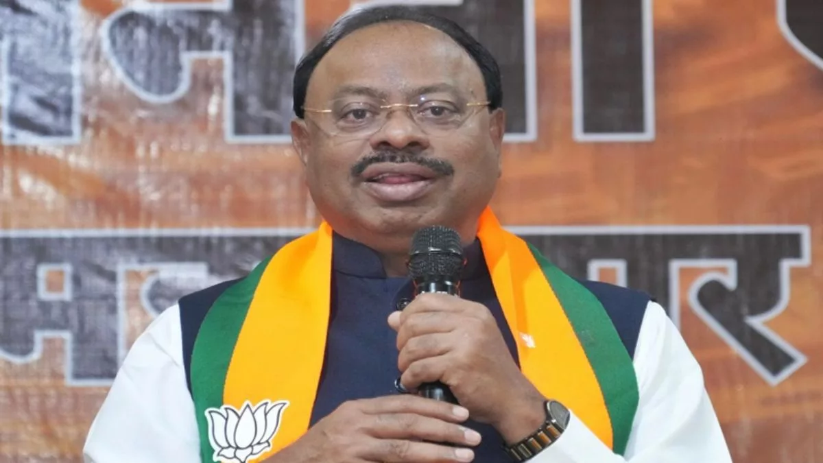 Uddhav Thackeray has betrayed Balasaheb’s ideals, says Bawankule on Waqf Bill