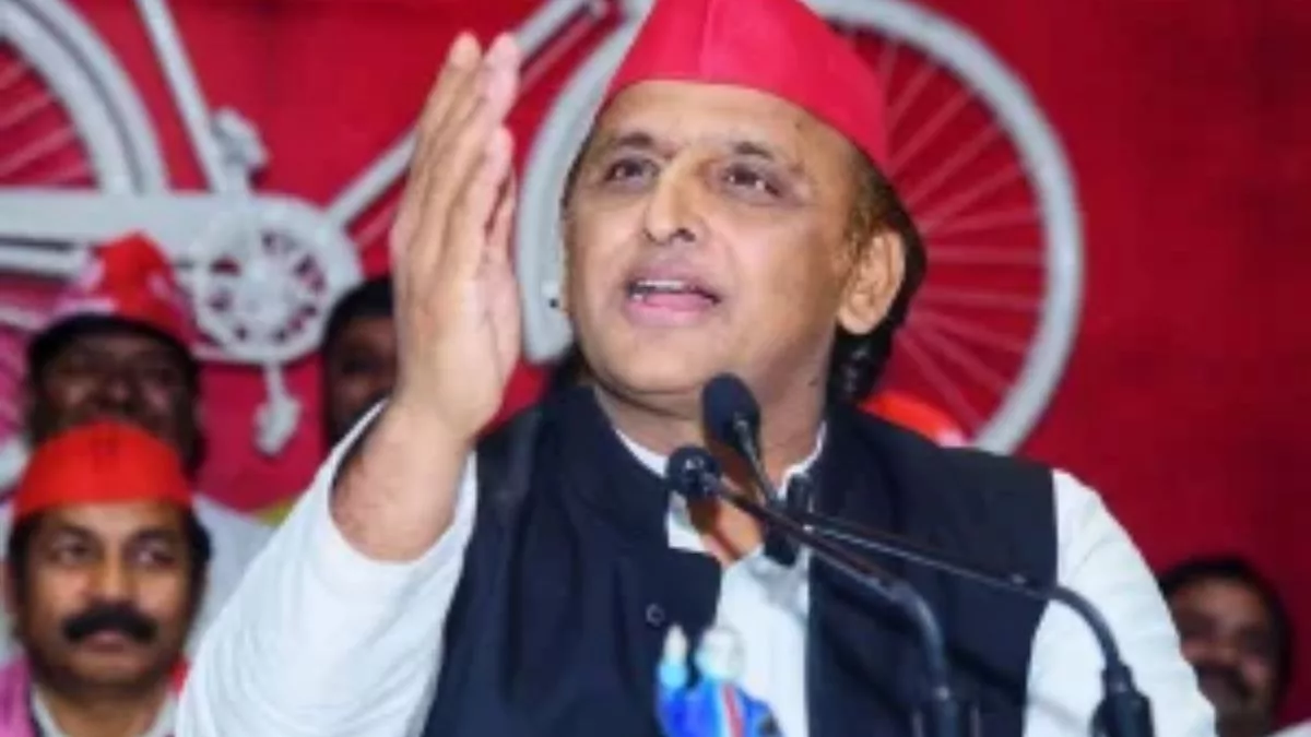 Akhilesh hits out at UP govt’s handling of law and order situation