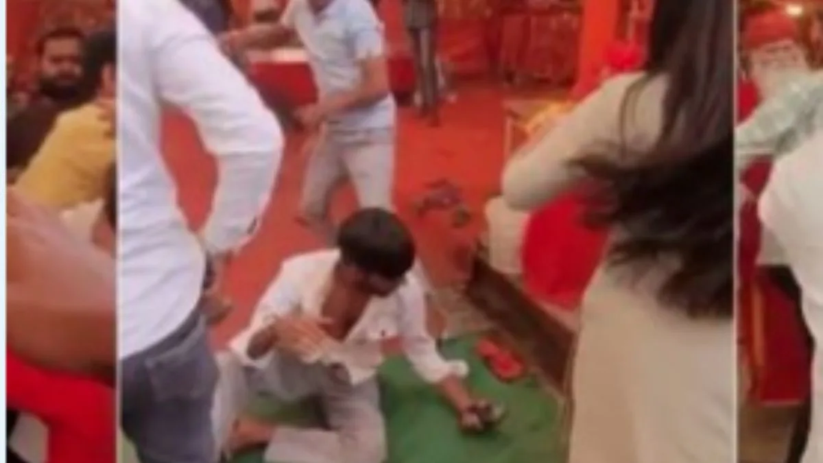 Devotees attacked by shopkeepers over prasad purchase at Lucknow temple
