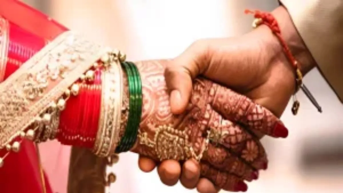 Man elopes with his would-be mom-in-law in UP