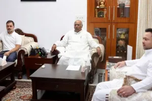 Cong, RJD discuss strategy for Bihar polls